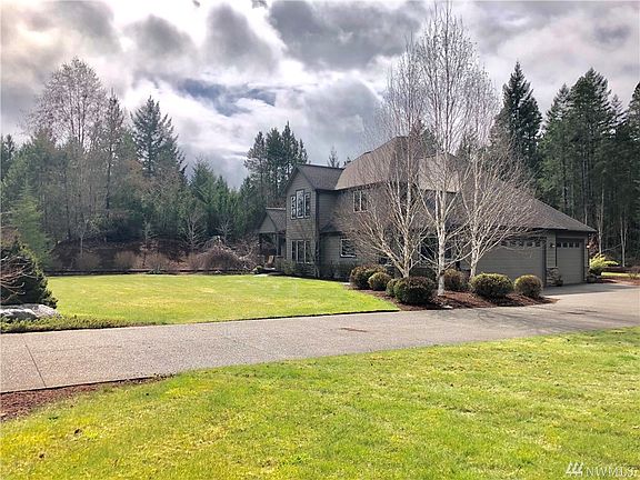 2nd image of 601 E Snowy Owl Dr
