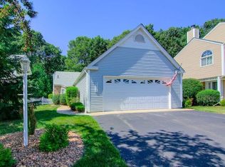 5719 Donegal Dr, Shoreview, MN 55126