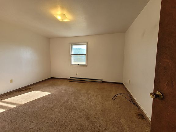 4th image of 266 Hinkley Dr #3