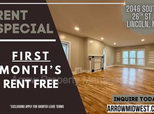 2046 S 26th St, Lincoln, NE 68502