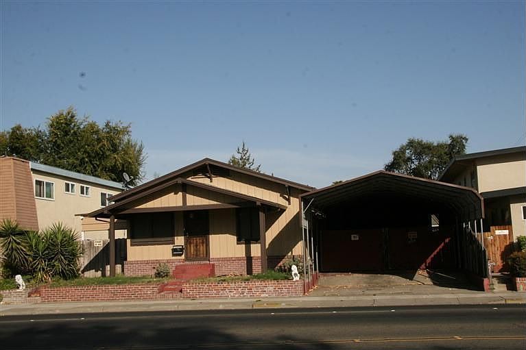 1st image of 3608 N El Dorado St
