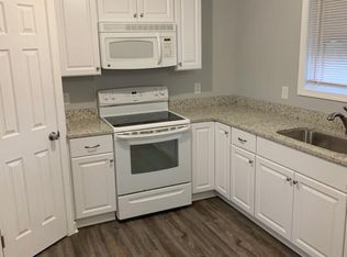 805 Harway Ave, Chesapeake, VA 23325