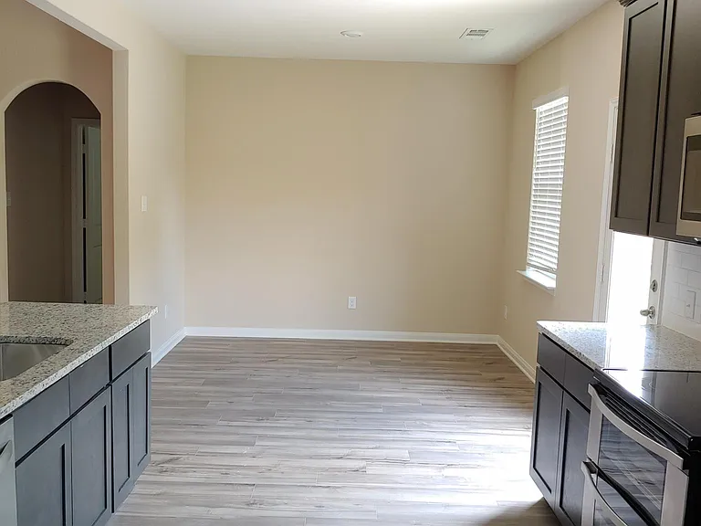 280 Moonstone Way — Photo 8