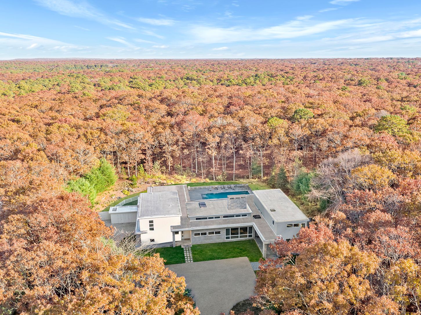  OVERVIEW SHOWING SECLUSION AND PRIVACY