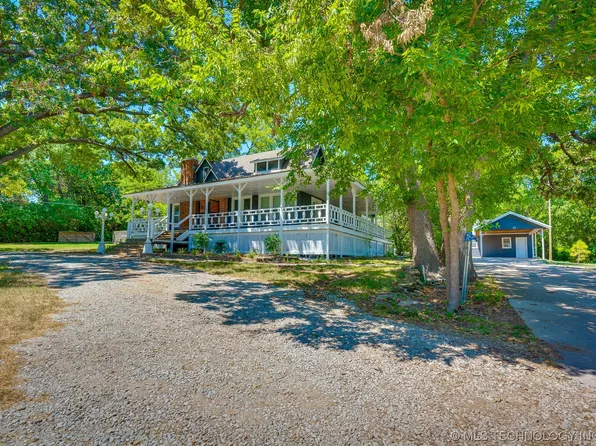 1302 E Central Blvd, Ada, OK 74820