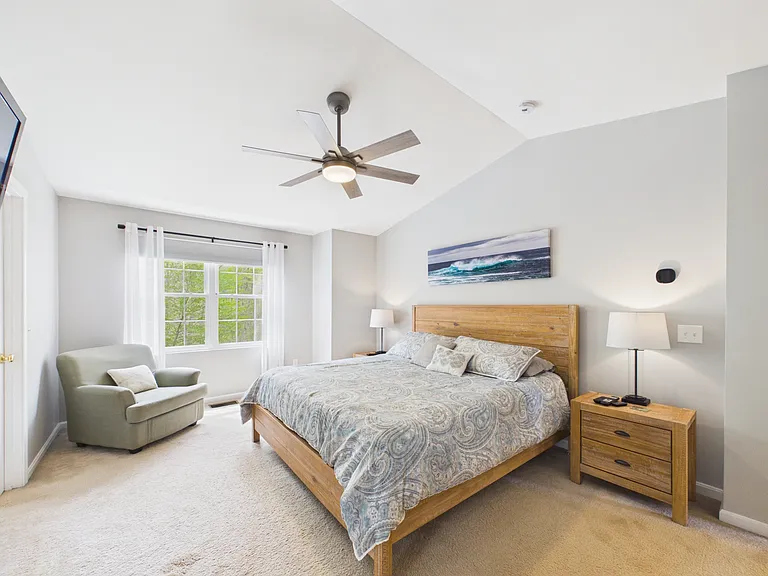 23 Beechwood Hollow St — Photo 38