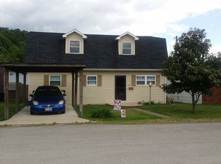 614 Delaware St, Ironton, OH 45638