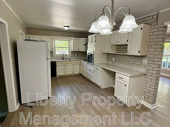 5th image of 475 Albemarle Dr