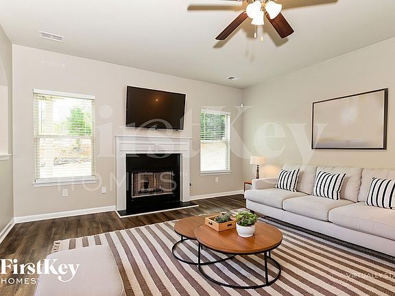 3rd image of 145 Janney Cir