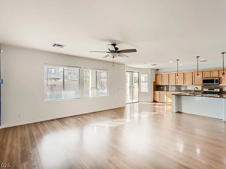 4117 Lower Saxon Ave — Photo 8