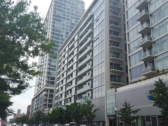 3rd image of 1720 S Michigan Ave APT 2918