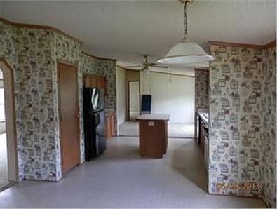 3rd image of 809 Bolivar Dr