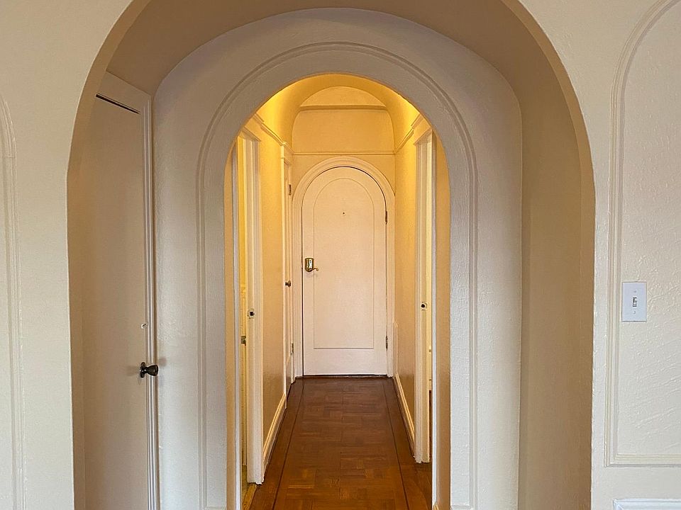 1st image of 825 Geary St APT 202