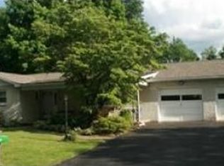 1635 Kenwood Dr, Bethlehem, PA 18017