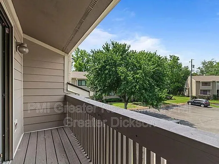 717 Barlin Ct — Photo 20