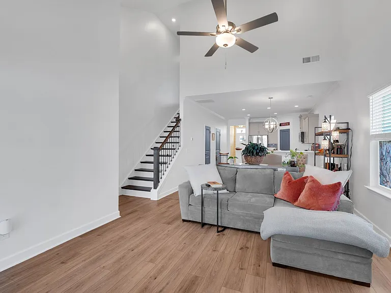 323 Nettle Ln — Photo 14