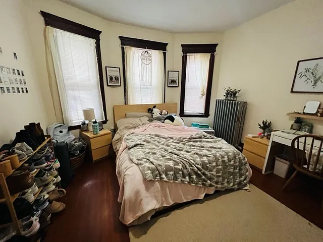5 bed, 1500 sqft, $5,000 — Photo 2