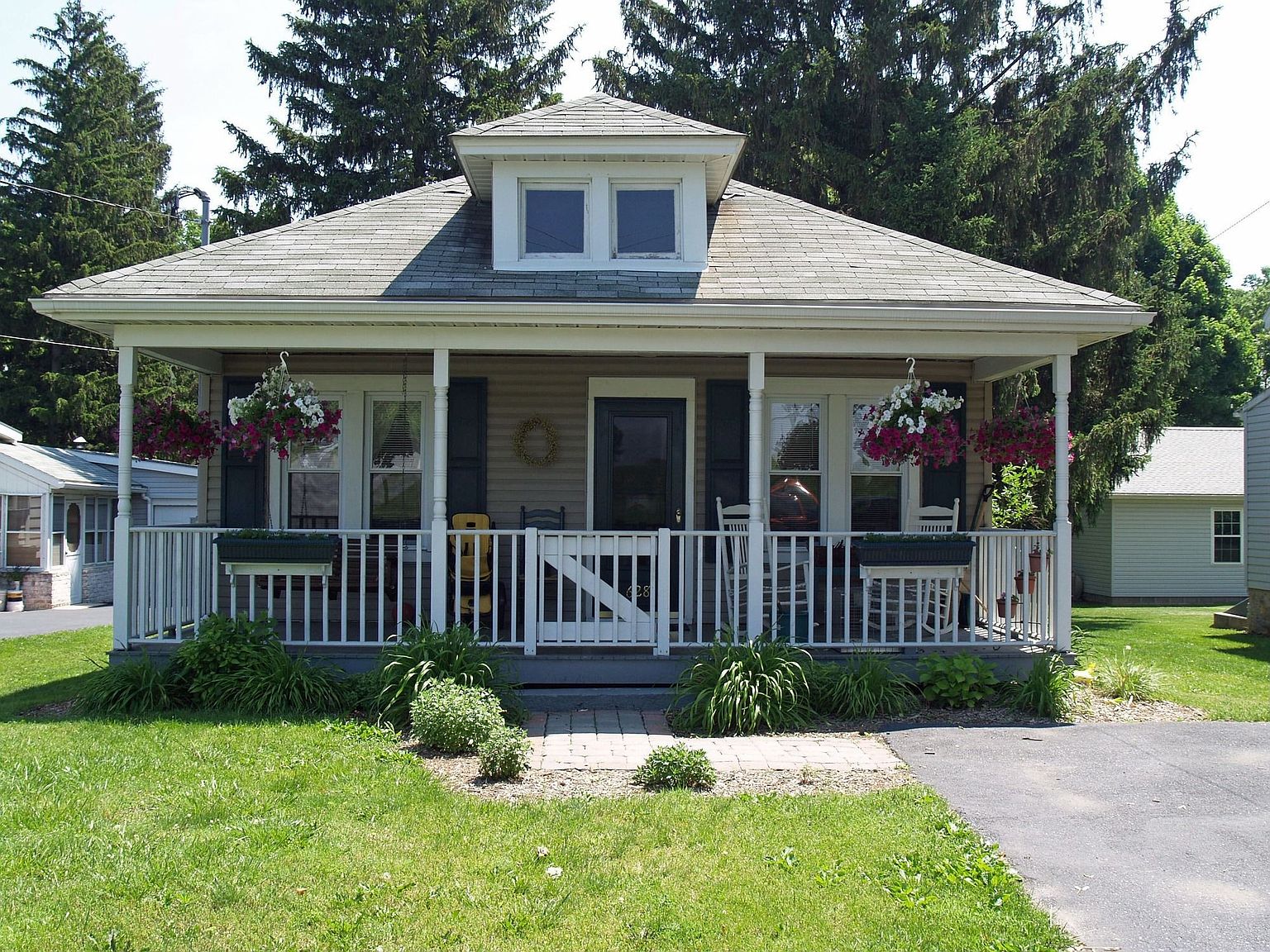 628 Holly Pike, Mount Holly Springs, PA 17065 Zillow
