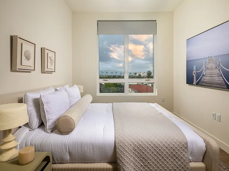 APT 123 CHAPEL AVE — Photo 32