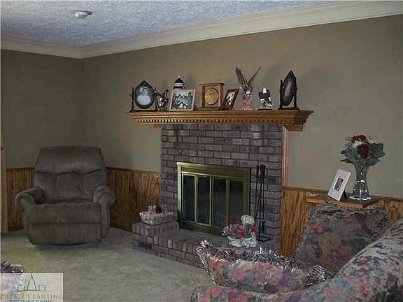 4th image of 1711 N Willow Hwy