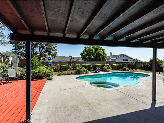 2nd image of 6275 Sapphire St