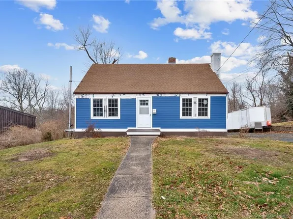 402 Long Hill Road, Wallingford, CT 06492