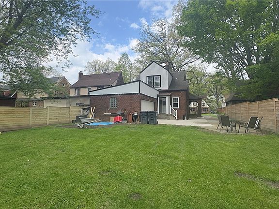 2nd image of 132 Jennette Dr
