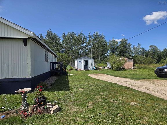 3rd image of 29 Deboer Dr