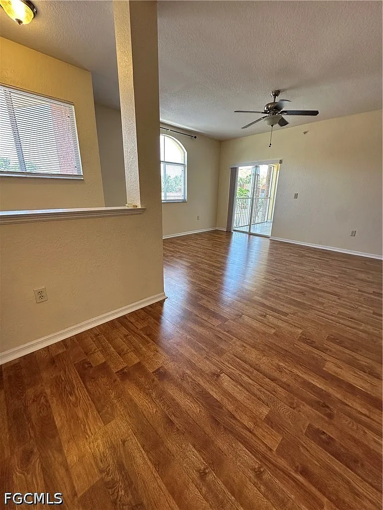 3 bed, 2.0 bath, 1364 sqft, $1,850 — Photo 4