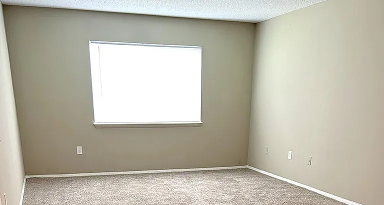 Westgate Apartments — Photo 8