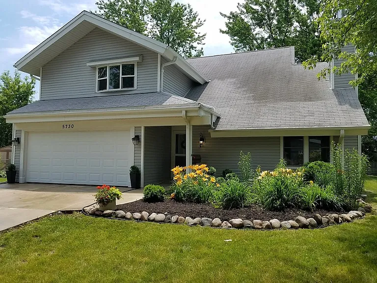 5730 Essex Ct — Photo 1