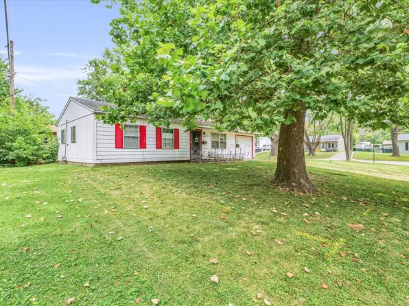 2424 E Elm St, Urbana, IL 61802