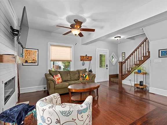 5th image of 3147 Walter Ave