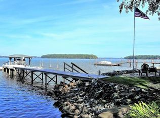 15819 Bayshore Dr, Huntersville, NC 28078