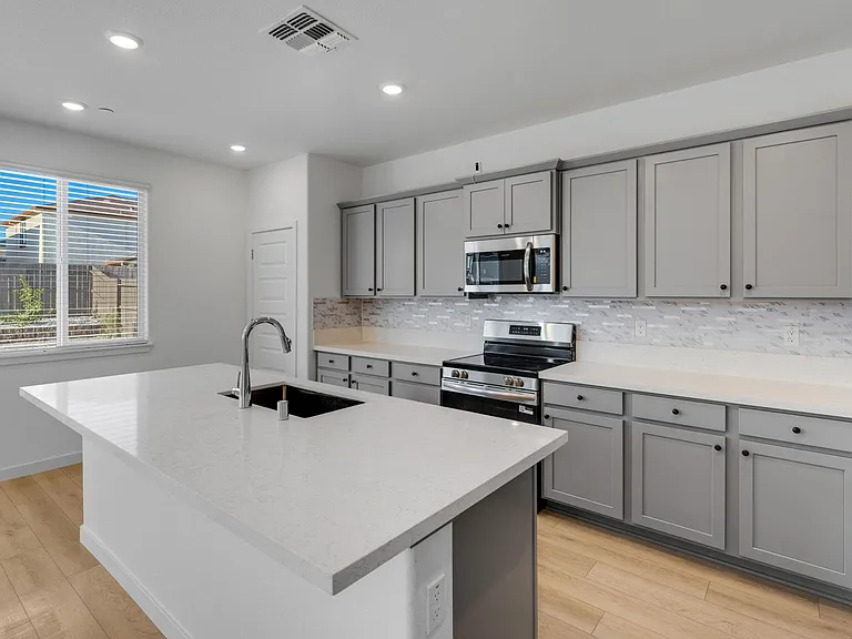 12628 Hereford Ave — Photo 14