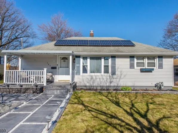 123 Oak Ridge Rd, Clifton City, NJ 07013