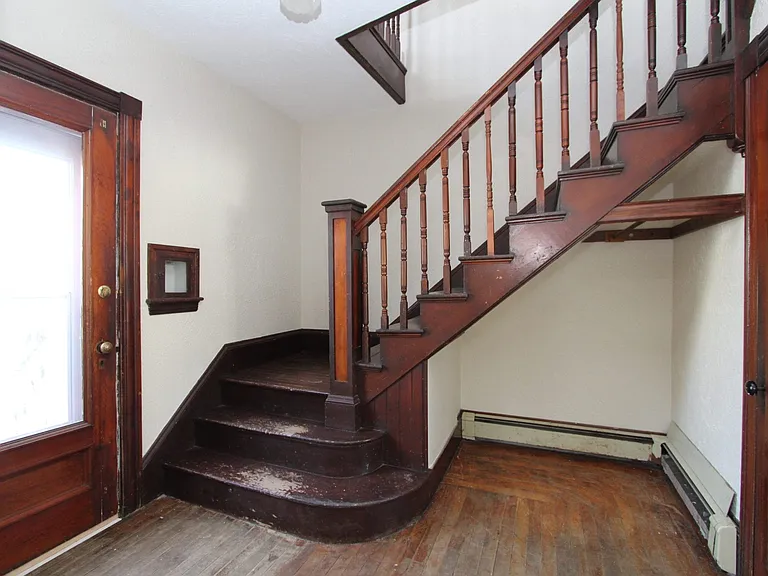 67 Harvard St — Photo 6