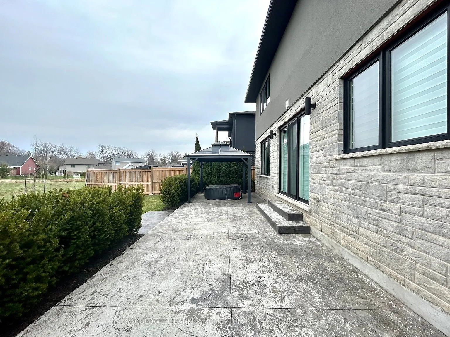 4 bed, $3,800 — Photo 2