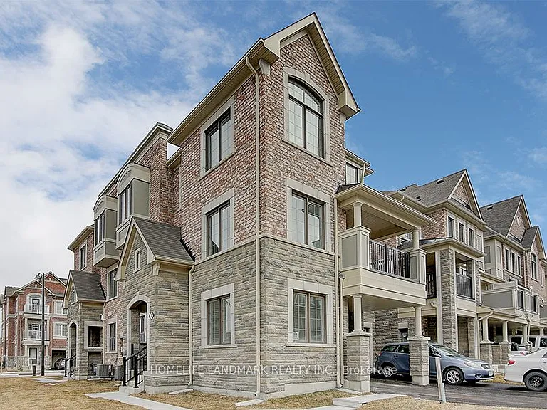76 Casely Ave — Photo 2