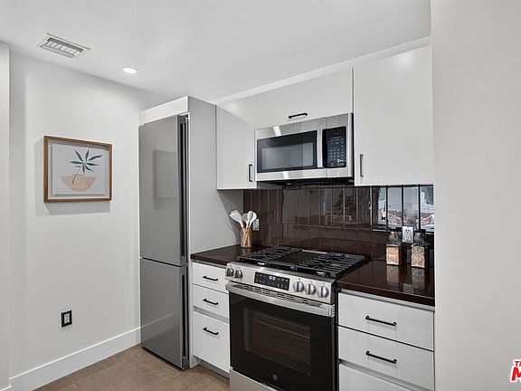 4th image of 1700 Sawtelle Blvd #Penthouse 8