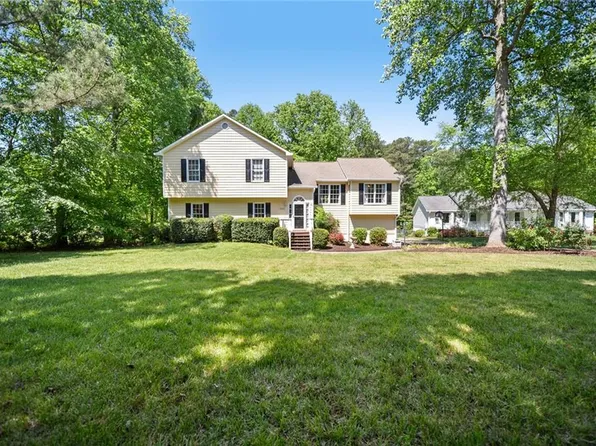 3933 Marguerite Dr NW, Acworth, GA 30101
