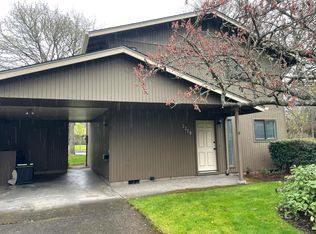 2278 Ridgeway Dr, Eugene, OR 97401