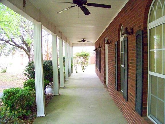 3rd image of 124 Mill Way