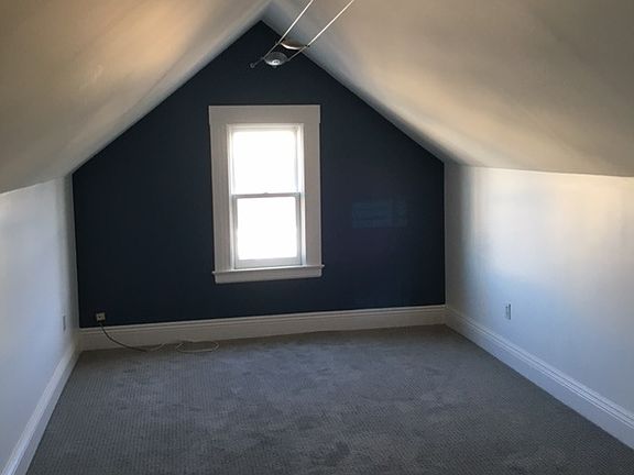 5th image of 368 Delano Ave