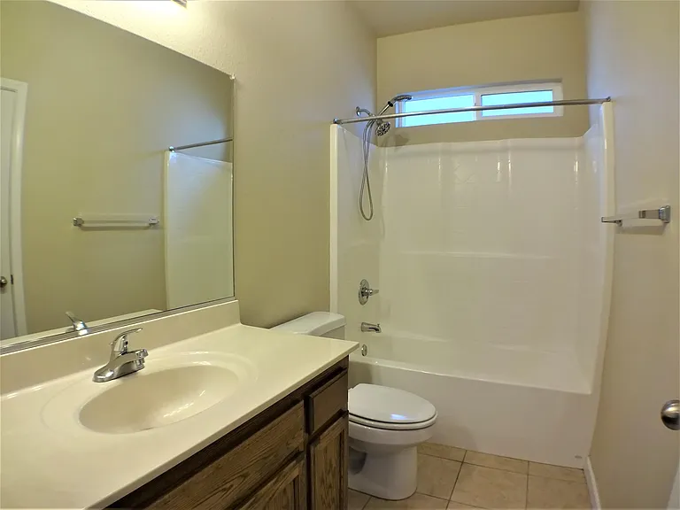 573 Eaton Rd — Photo 13