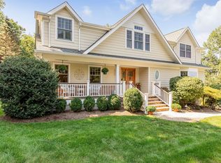 33 Blue Star Dr, Gillette, NJ 07933