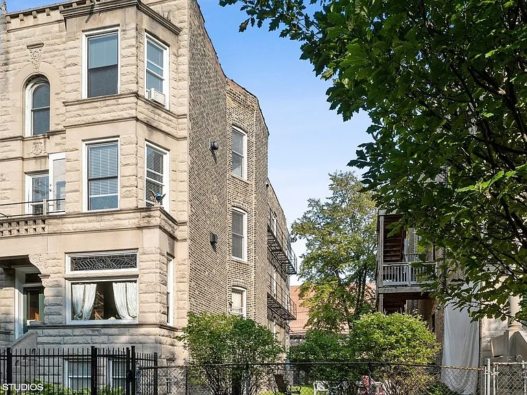 3735 N Sheffield Ave #3 — Photo 4