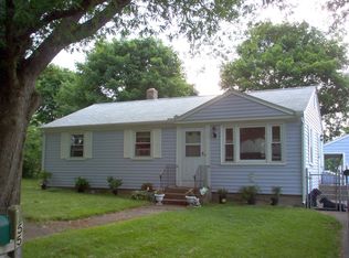 55 Greenwich St, Attleboro, MA 02703