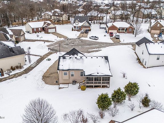 4th image of 453 Daylilly Ct