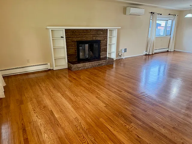 5 bed, 2.5 bath, 2664 sqft, $2,645 — Photo 4